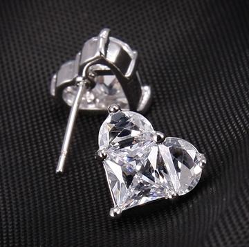 HIGH QUALITY 7CT HEART CZ STUDS